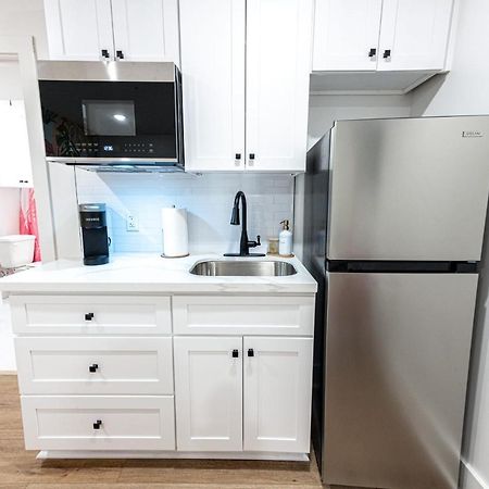 Pastel Tropics Studio Apartment Galveston Exterior foto